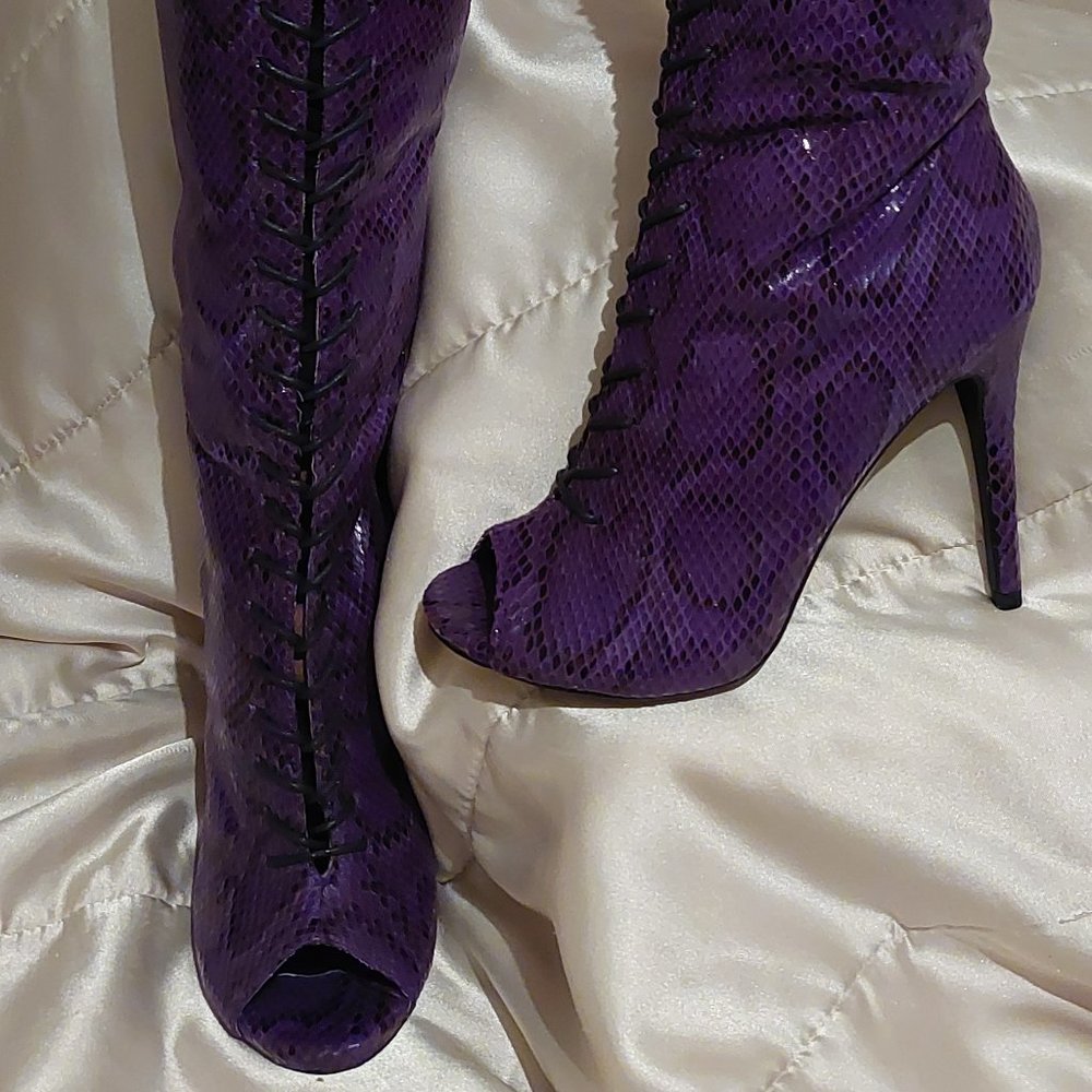 Stylish Purple Open Toe Boots